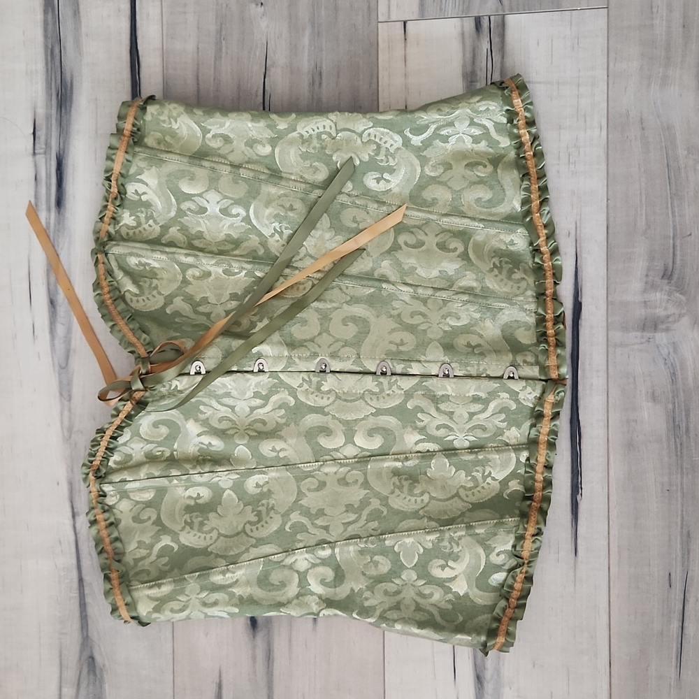 Womens corset size 4XL